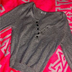 Long sleeve crop top